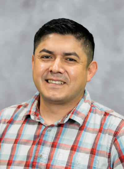 Osvaldo Avila Headshot